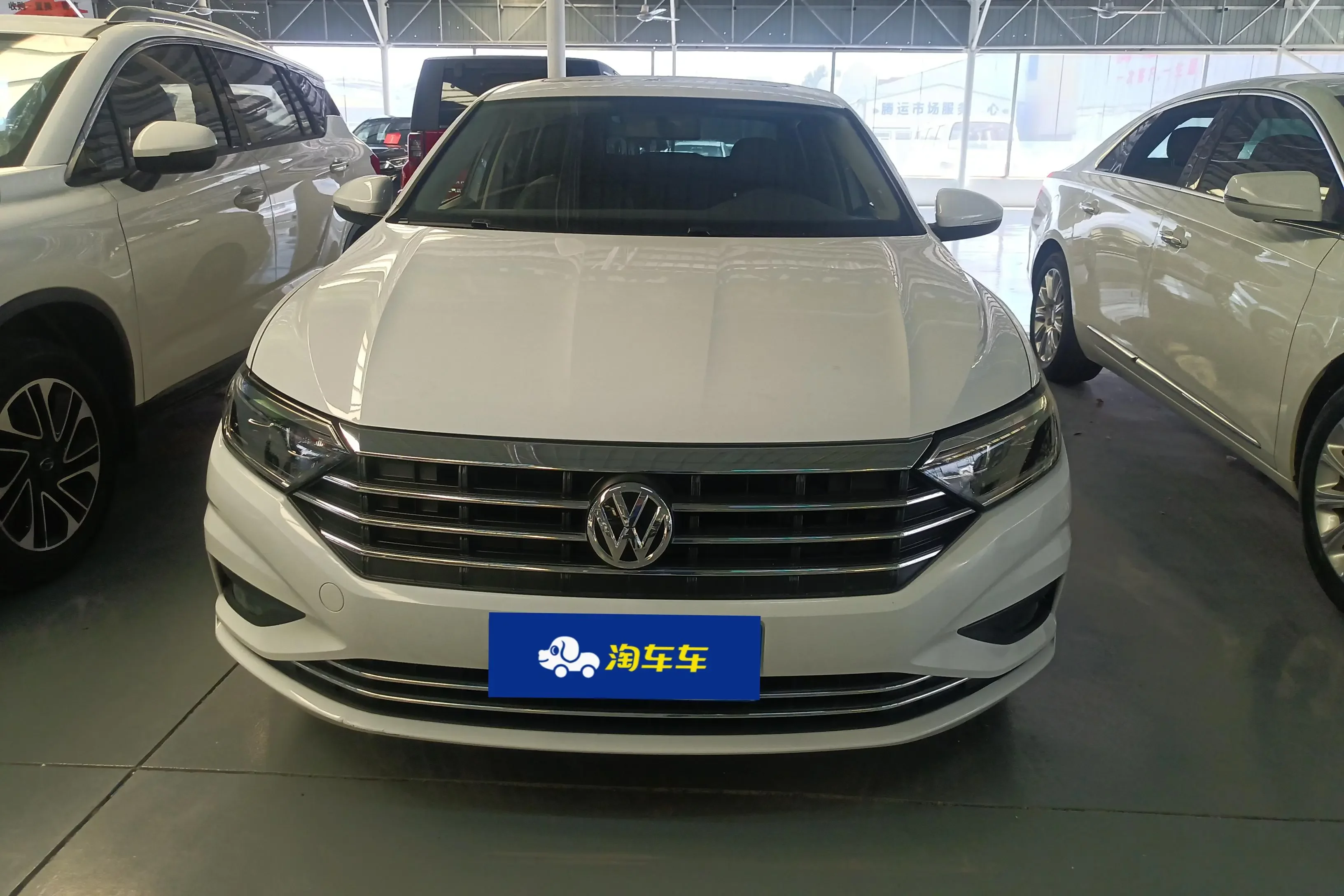 Volkswagen Sagitar