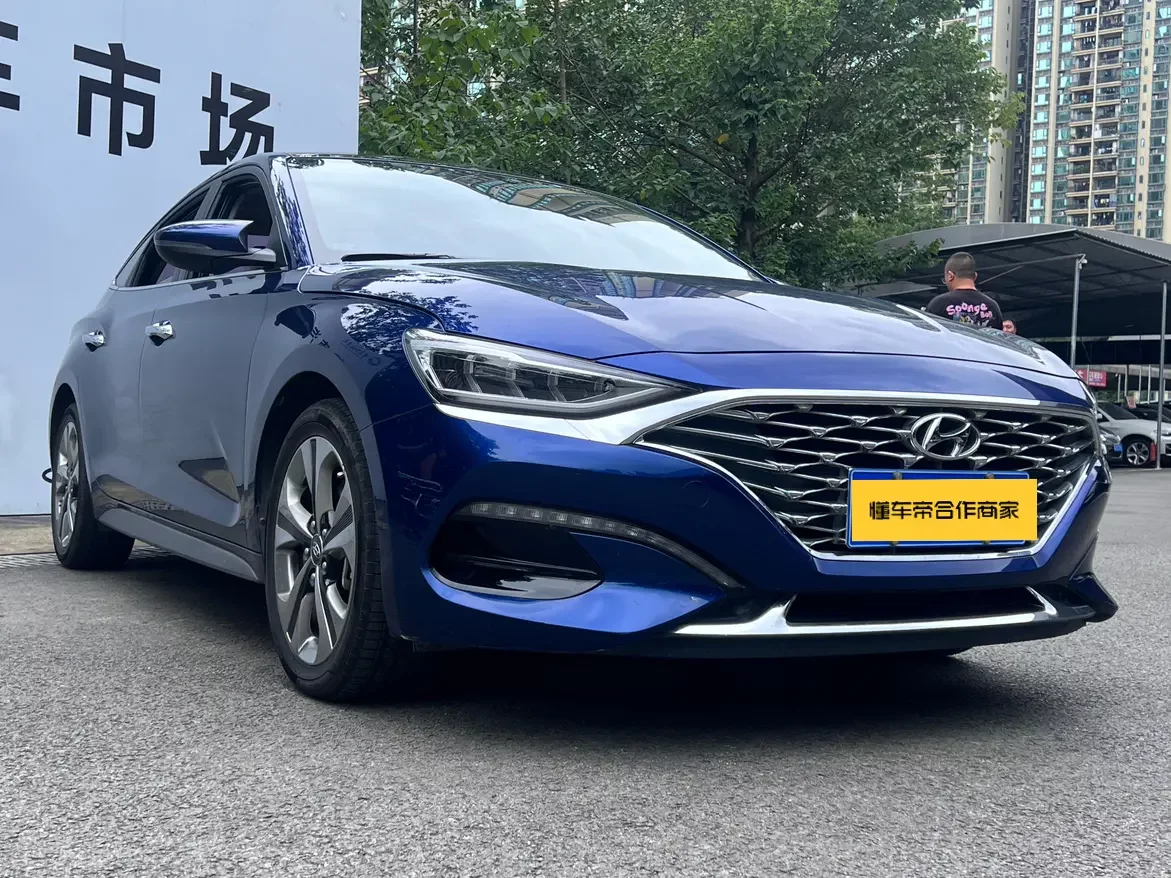 Hyundai Lafesta