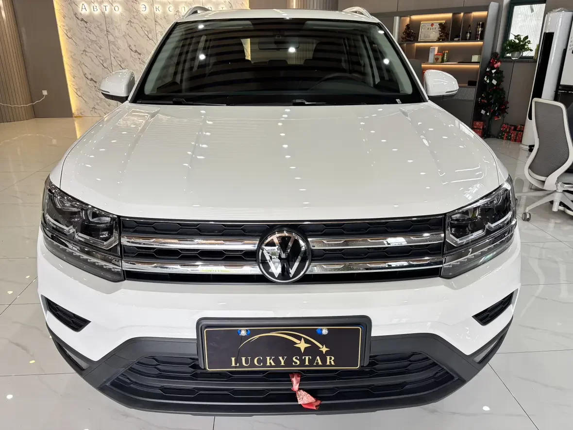 Volkswagen Tharu