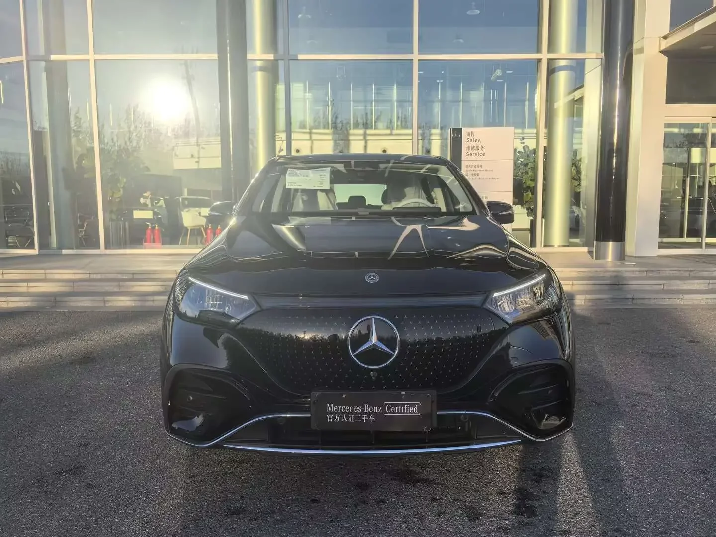 Mercedes-Benz EQE SUV