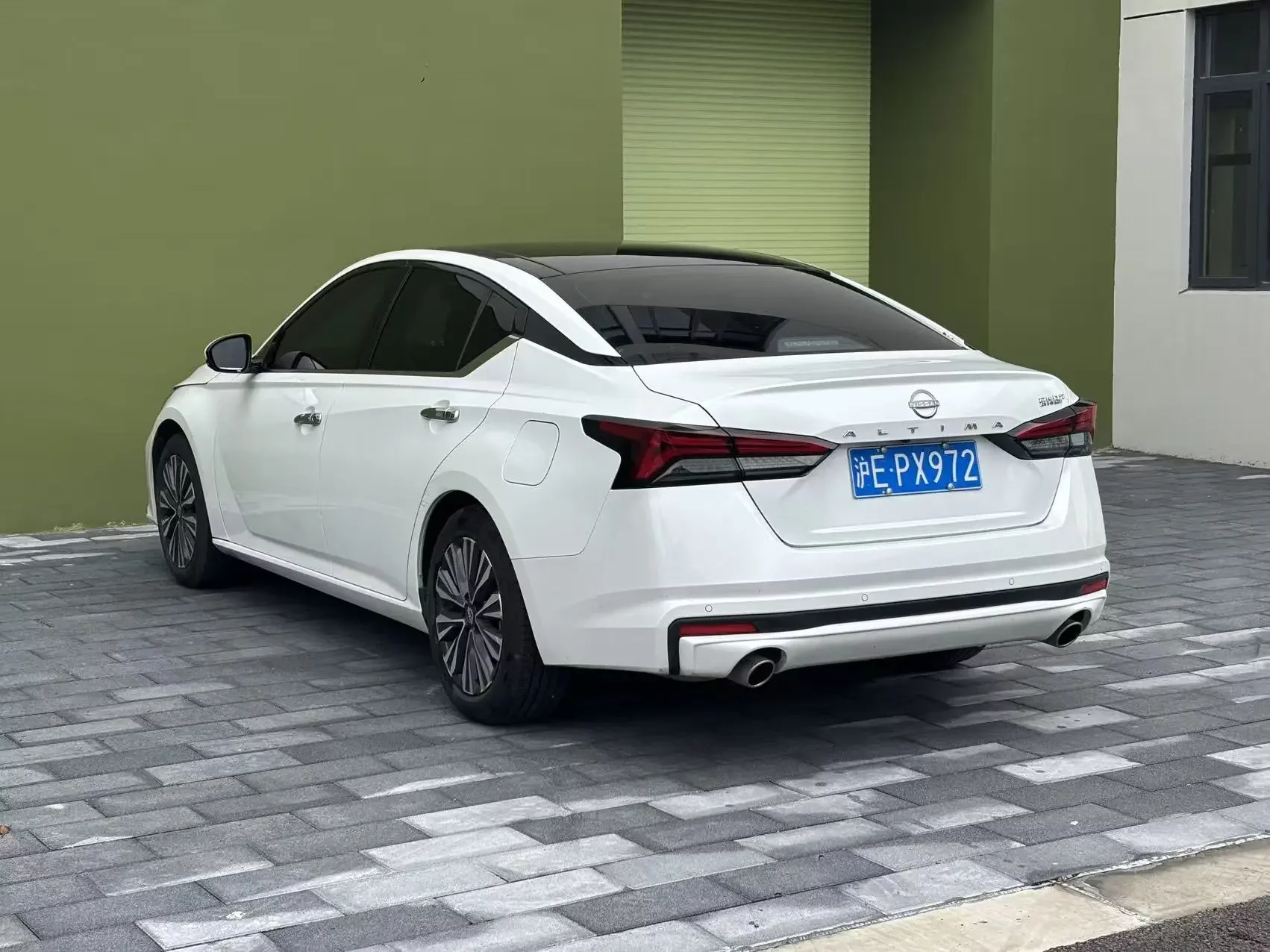 Nissan Altima