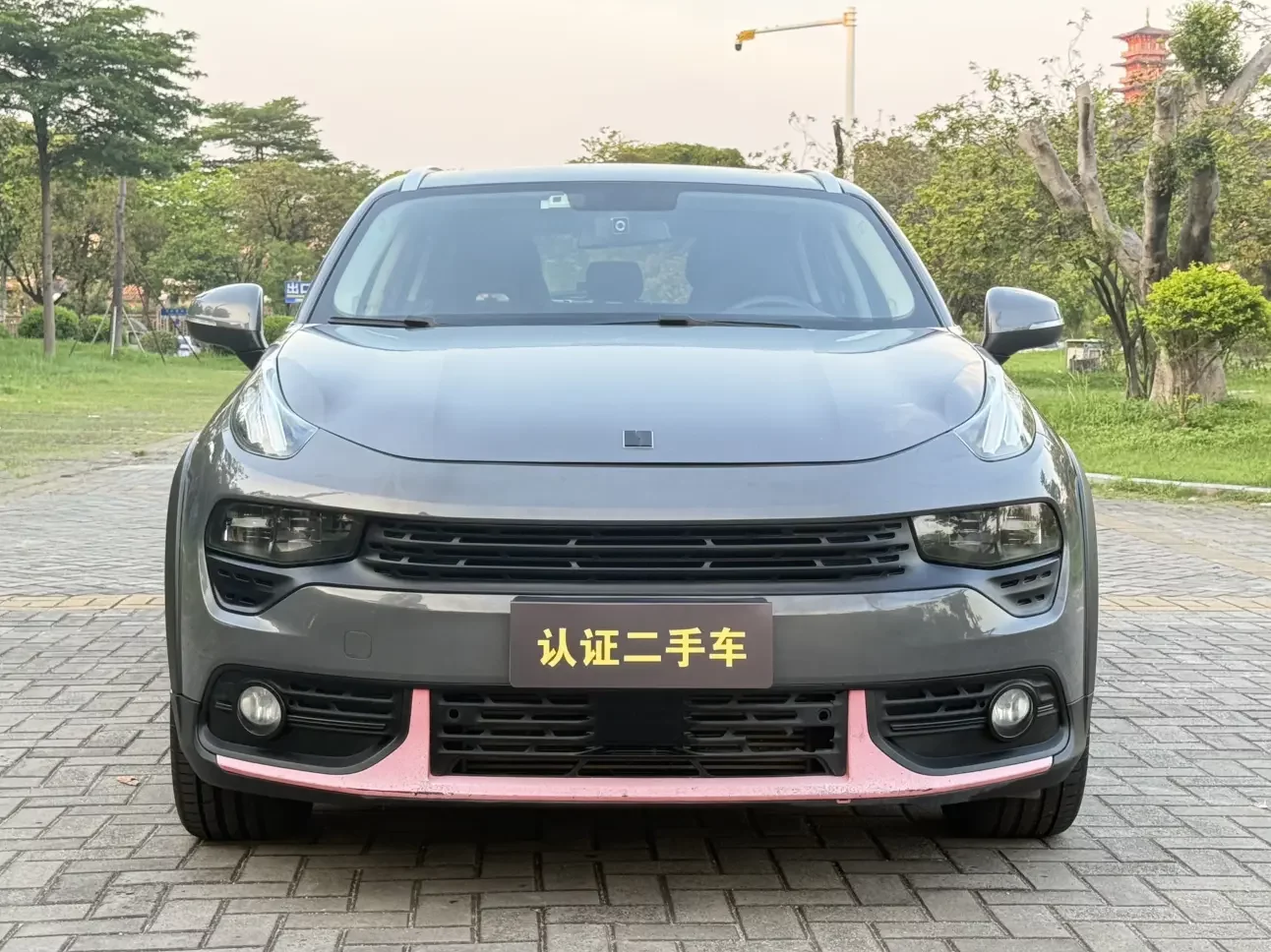 Lynk & Co 02