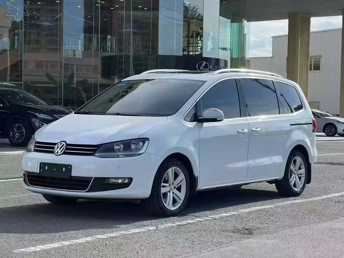 Volkswagen Sharon