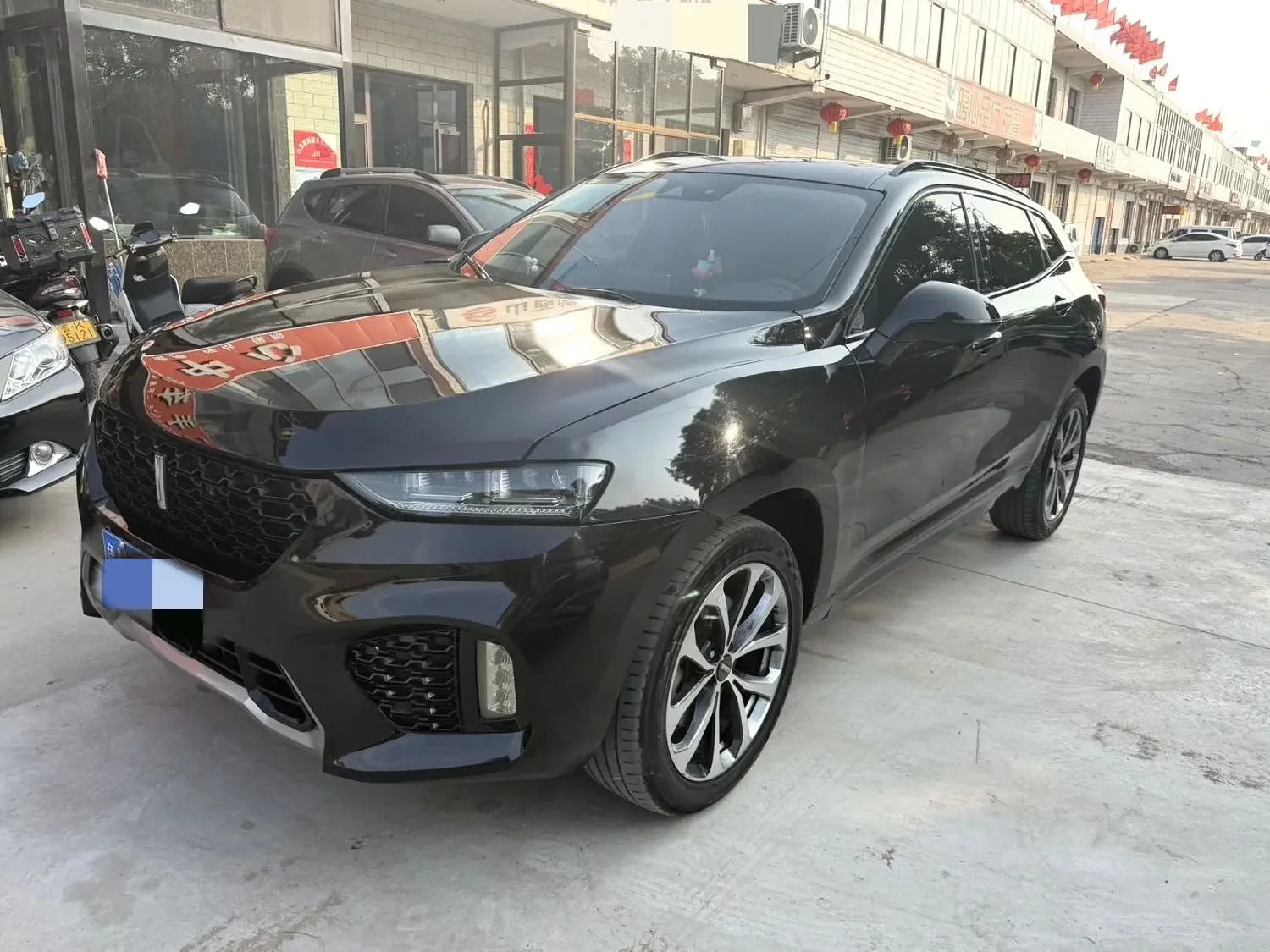Wey Wei brand VV7