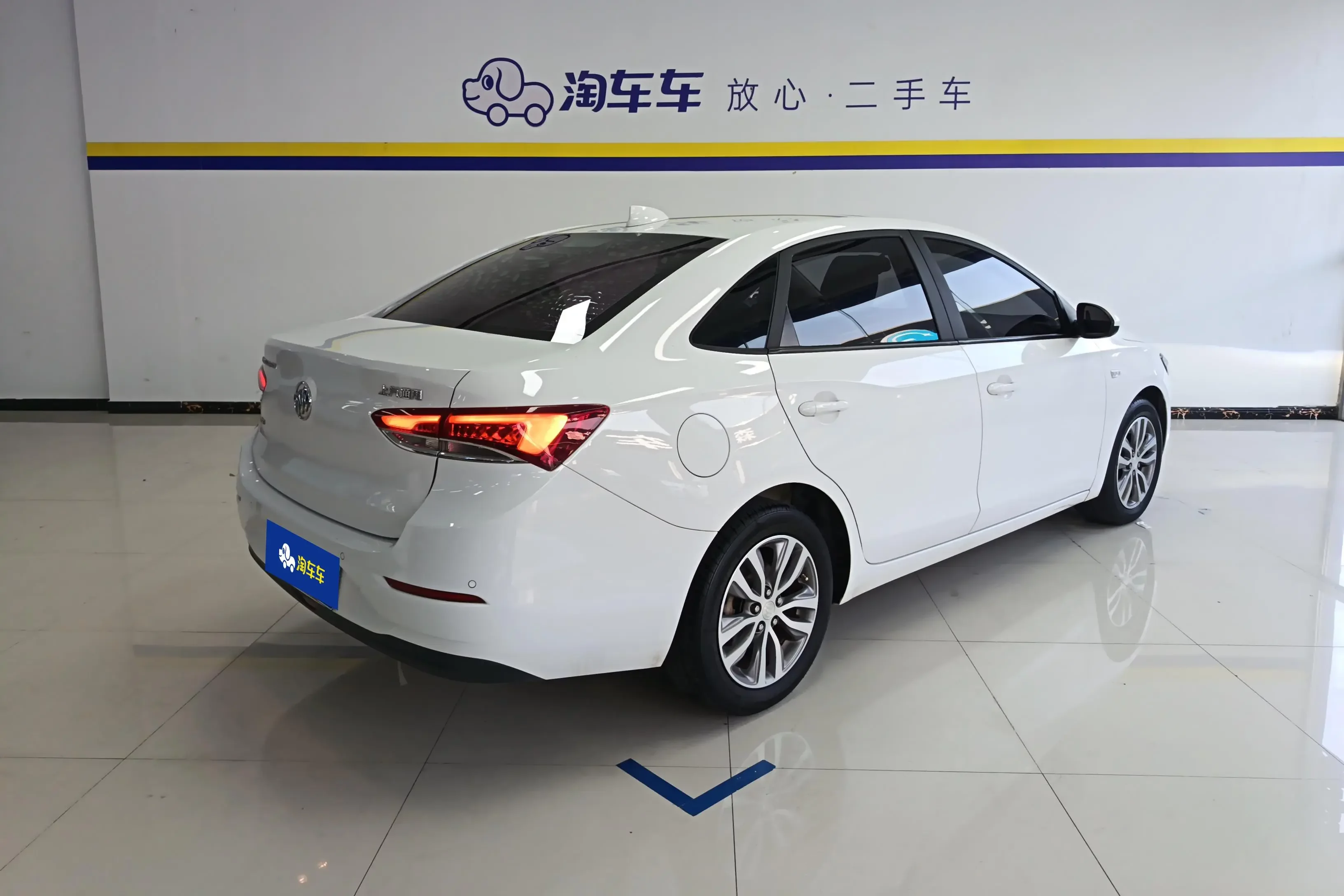 Buick Yinglang
