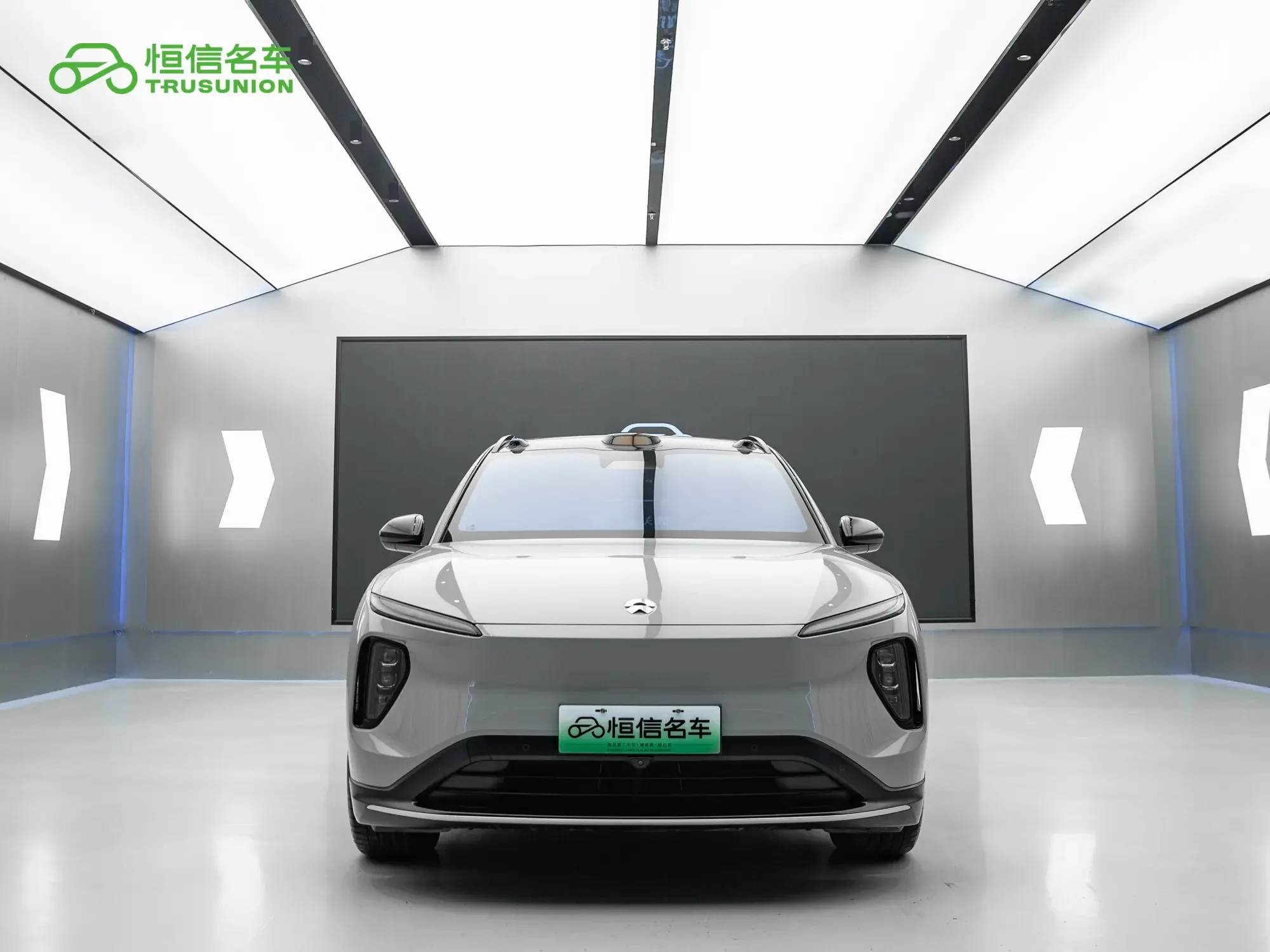 NIO ES6