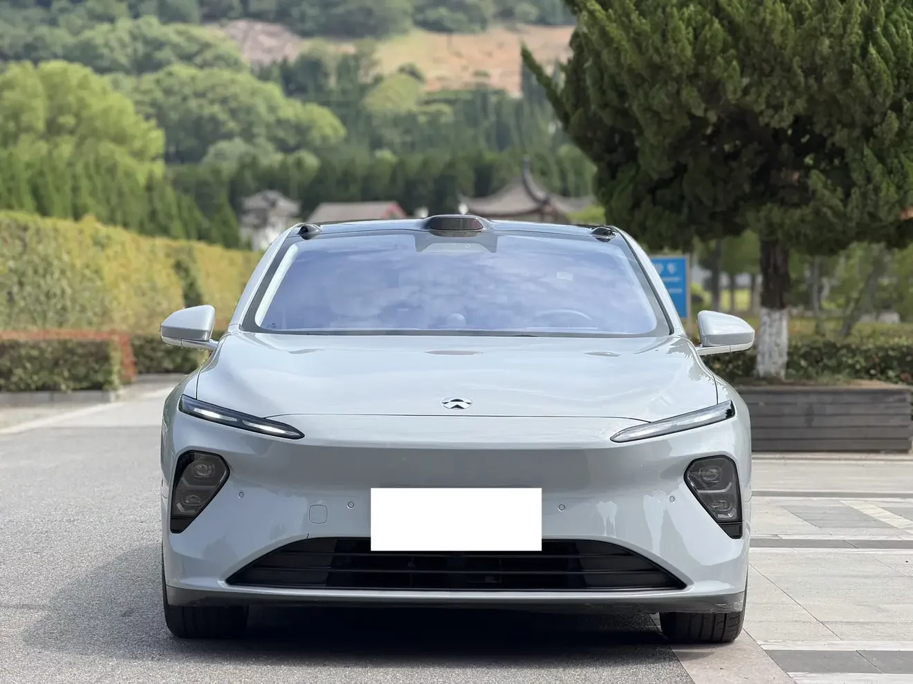 NIO ET7