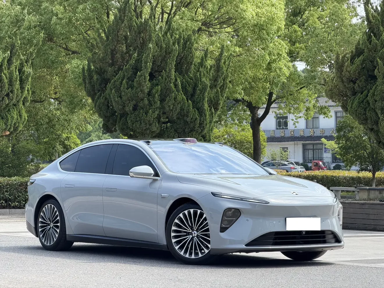 NIO ET7
