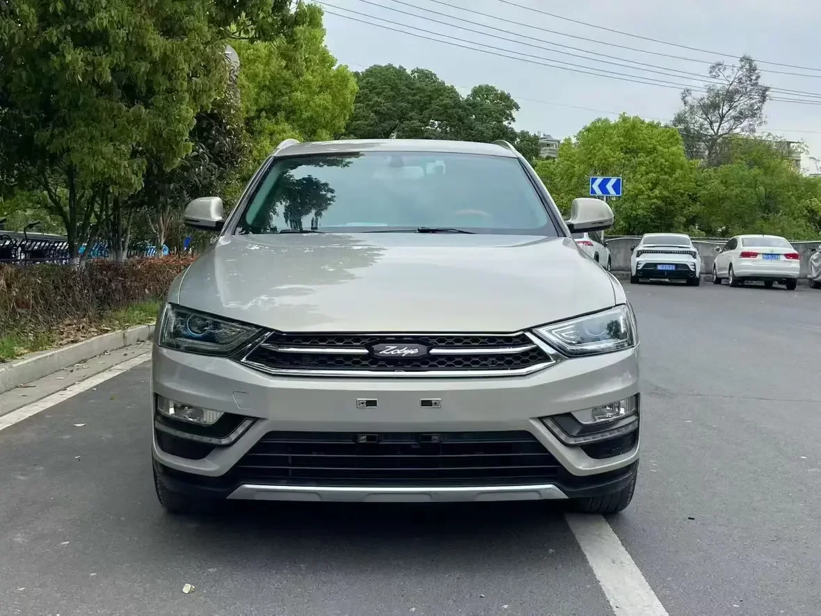Zotye SR7