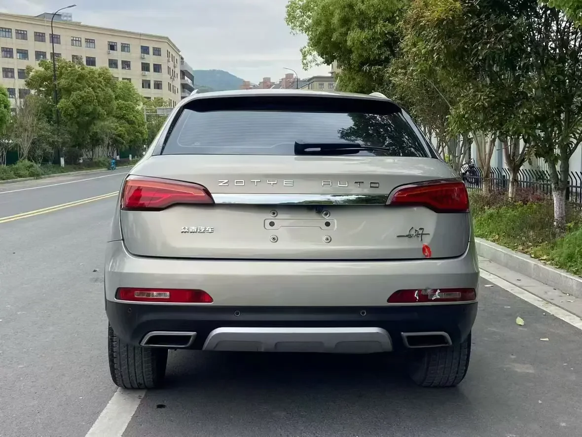 Zotye SR7