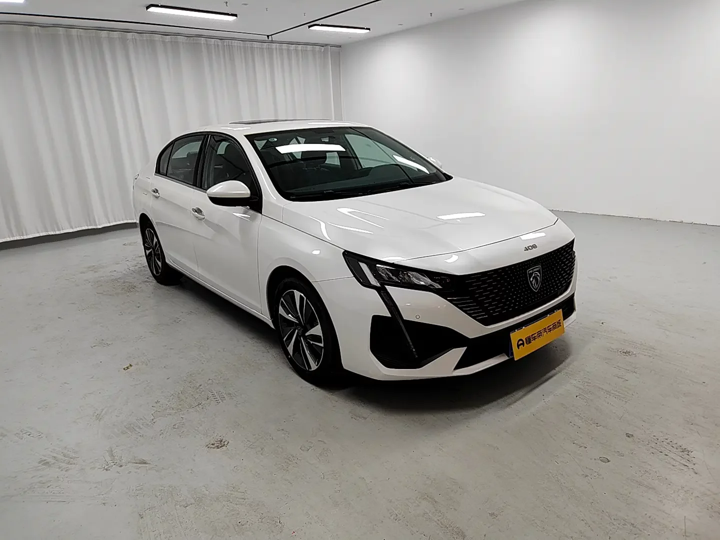 Peugeot 408
