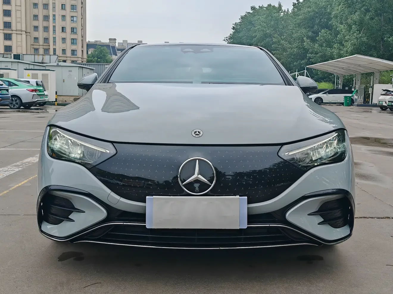 Mercedes-Benz EQE