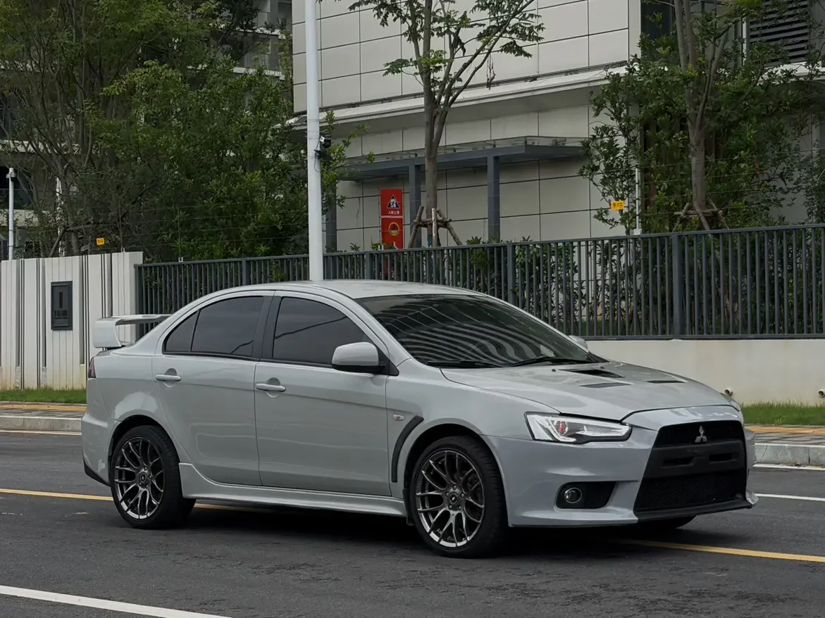 Mitsubishi Winged God