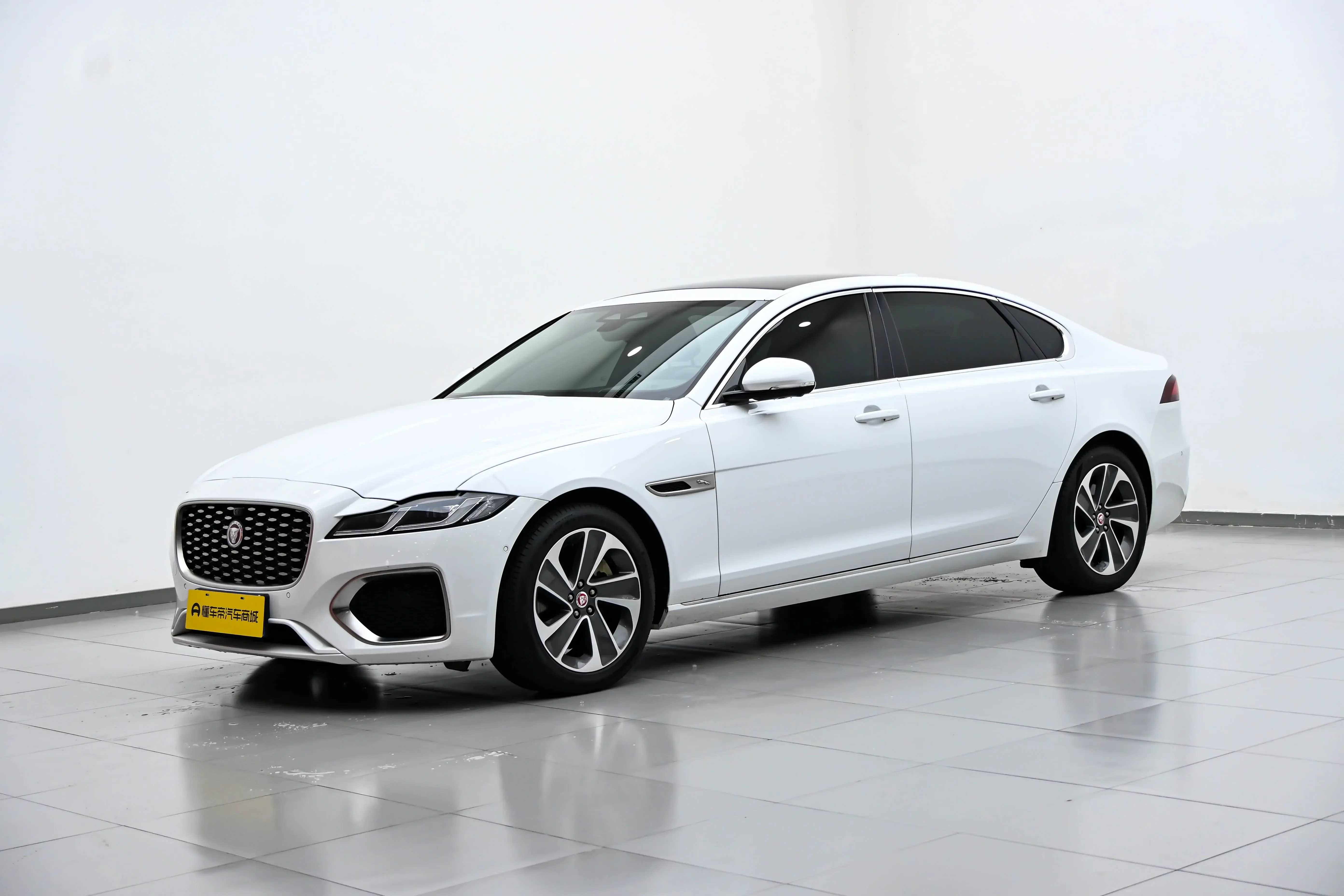 Jaguar XFL