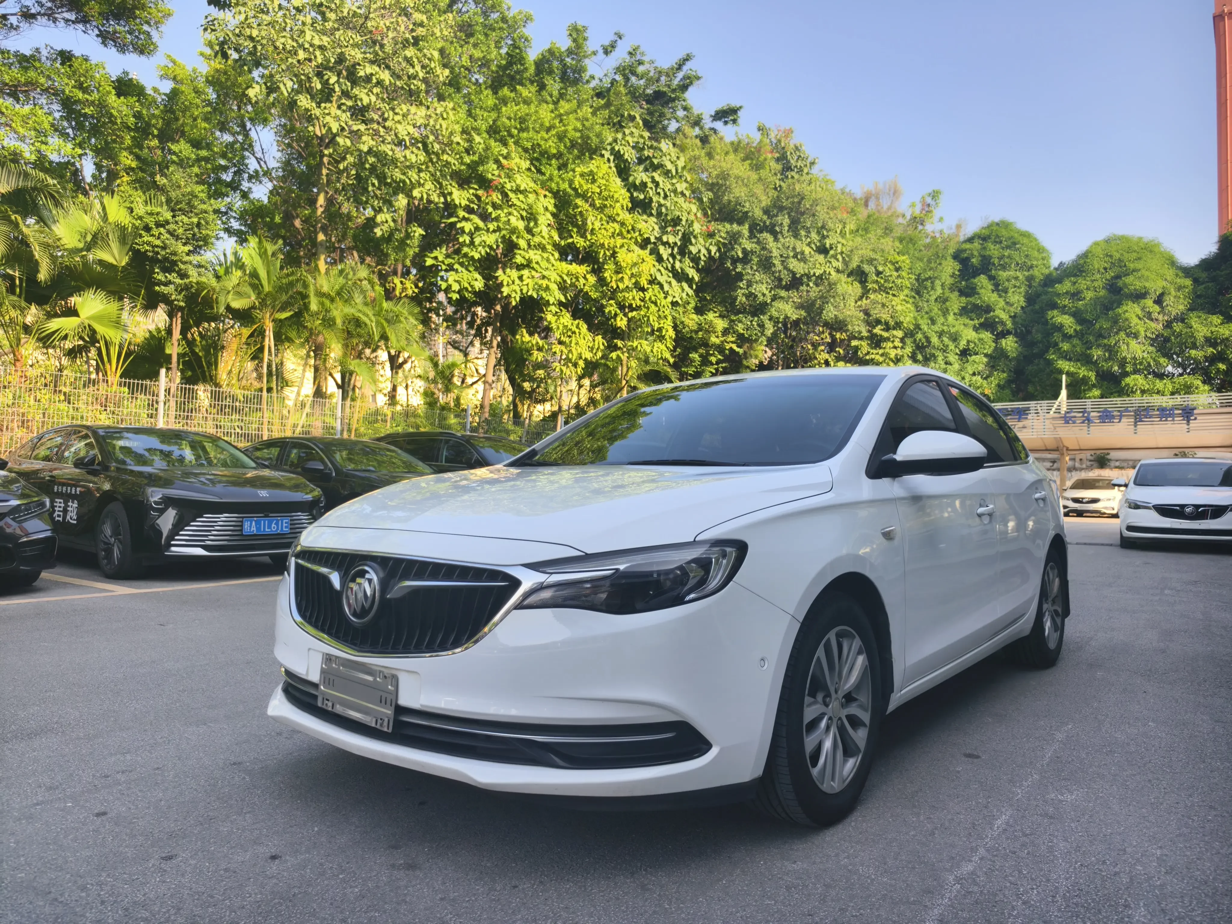 Buick Yinglang