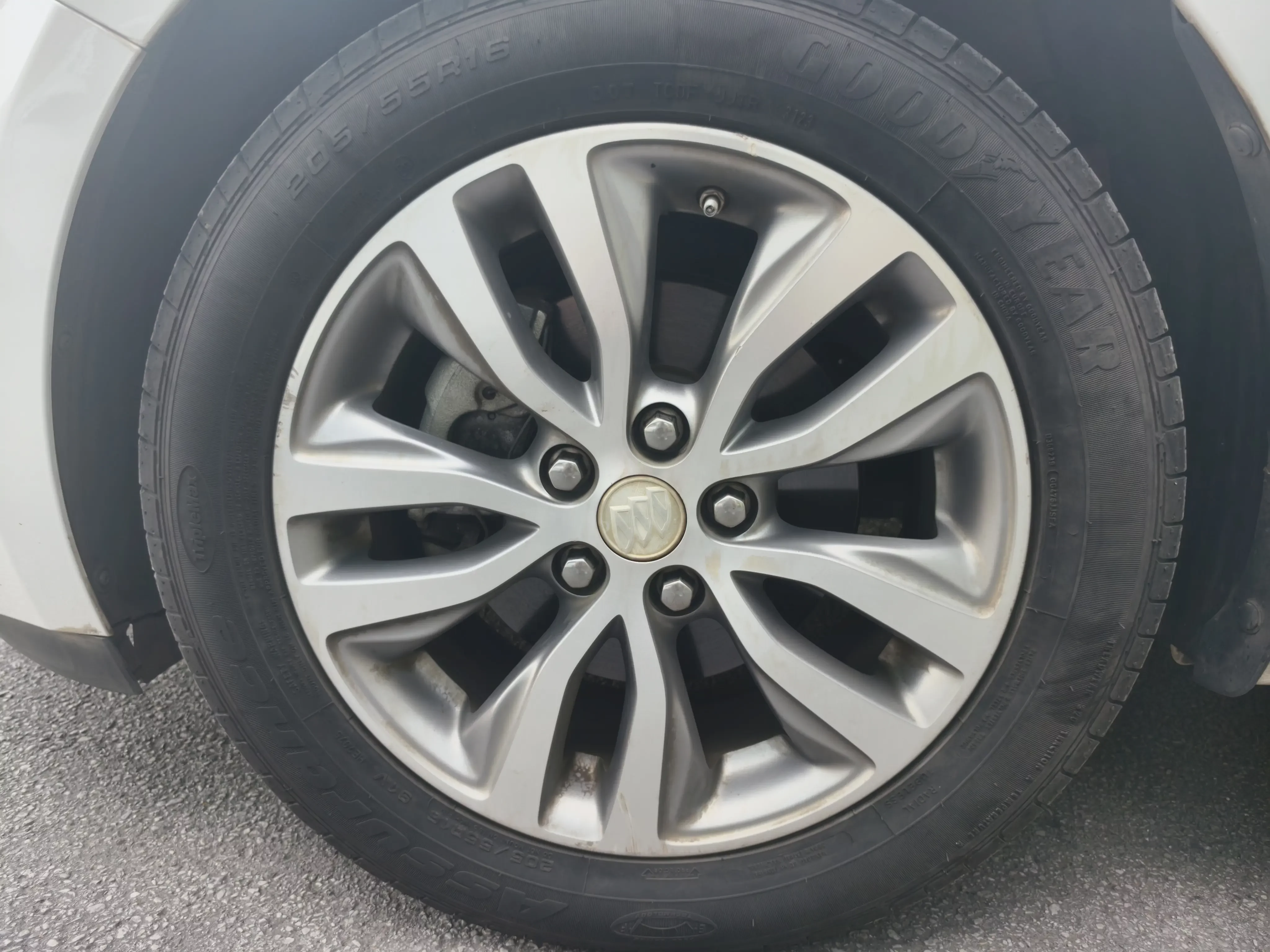 Buick Yinglang