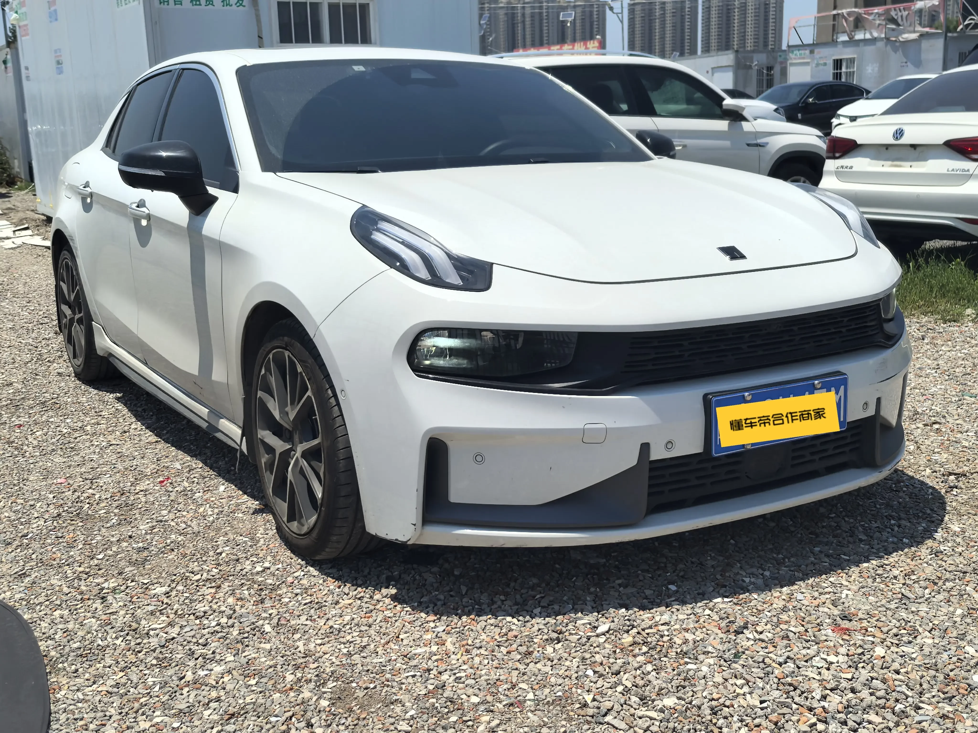 Lynk & Co 03