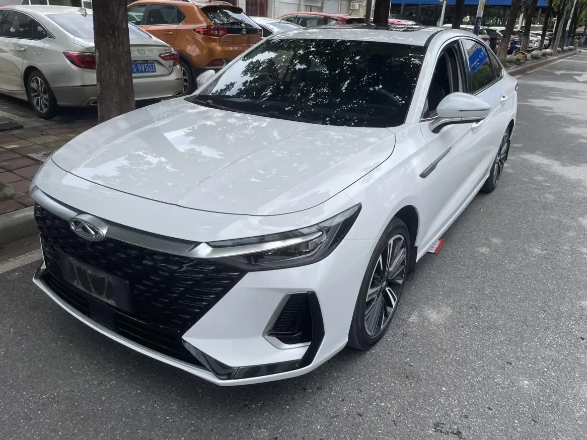 Chery Arrizo 8