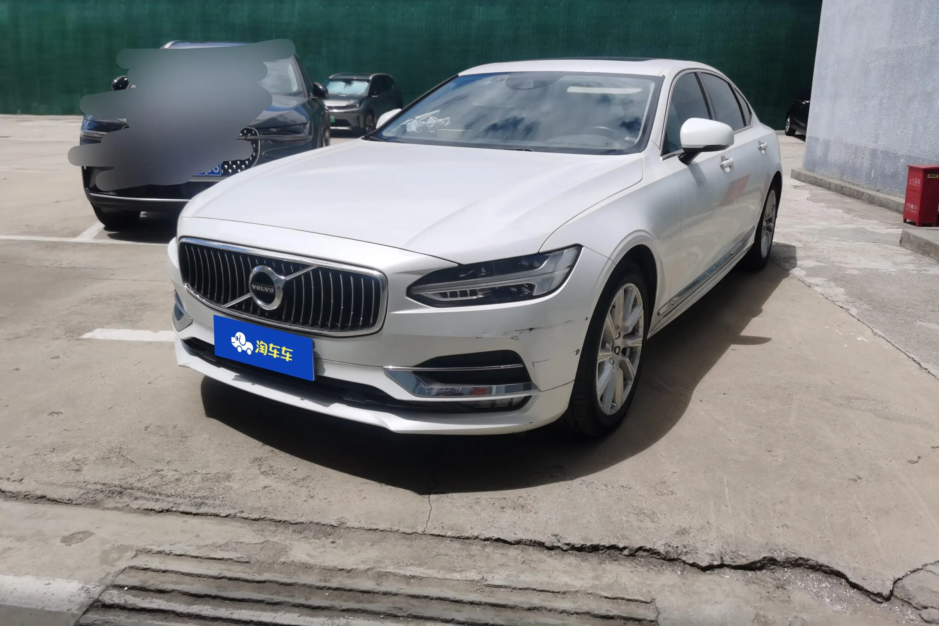 Volvo S90