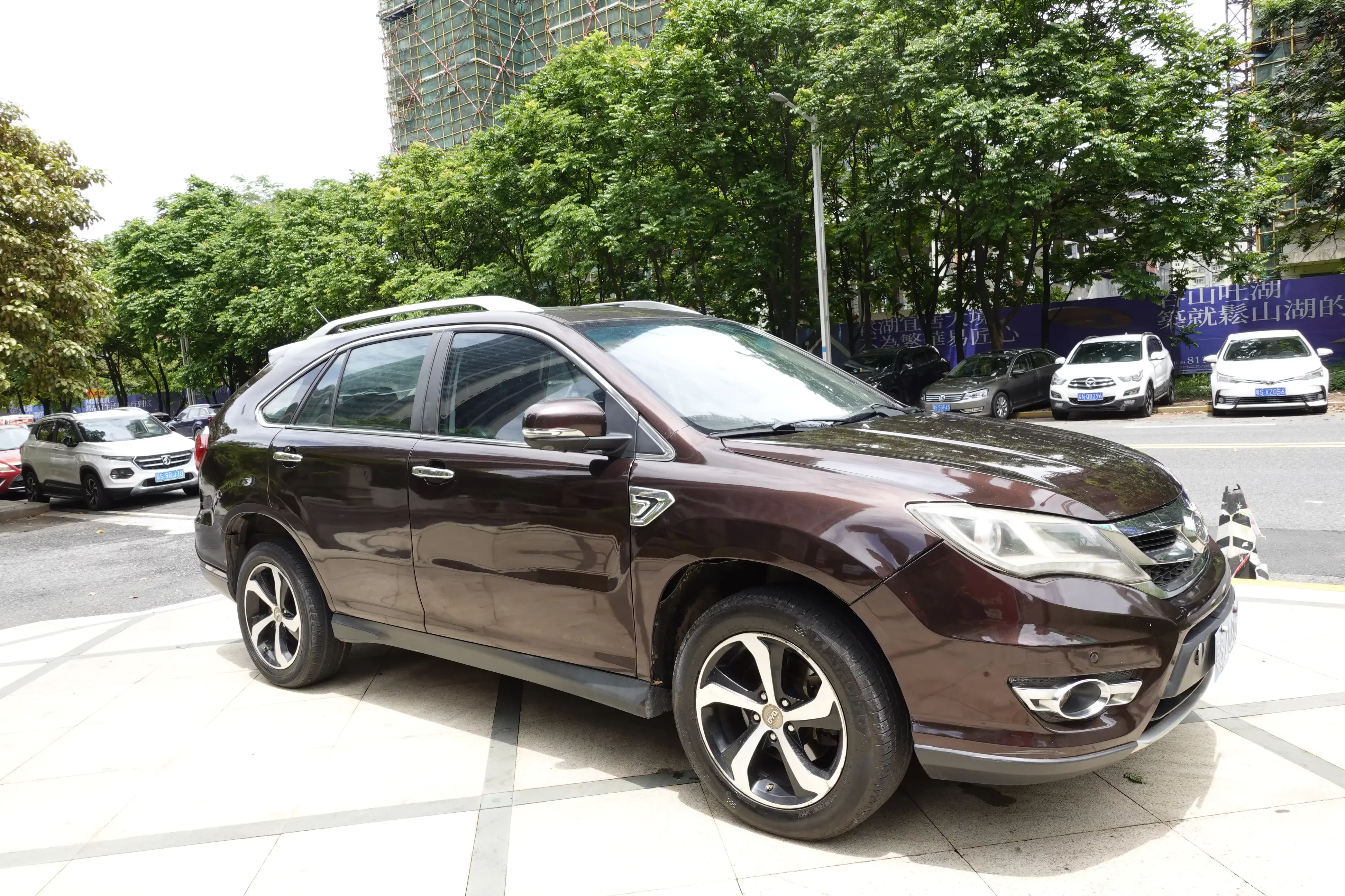 BYD S7