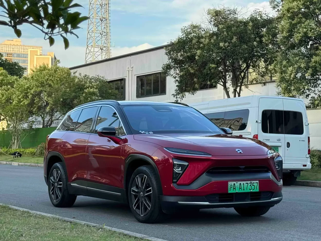 NIO ES6