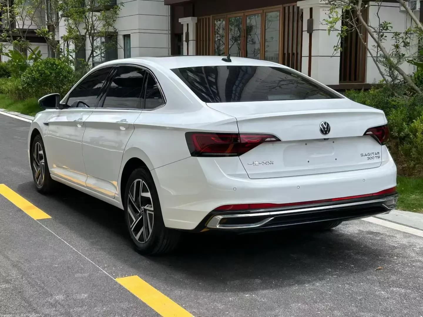 Volkswagen Sagitar