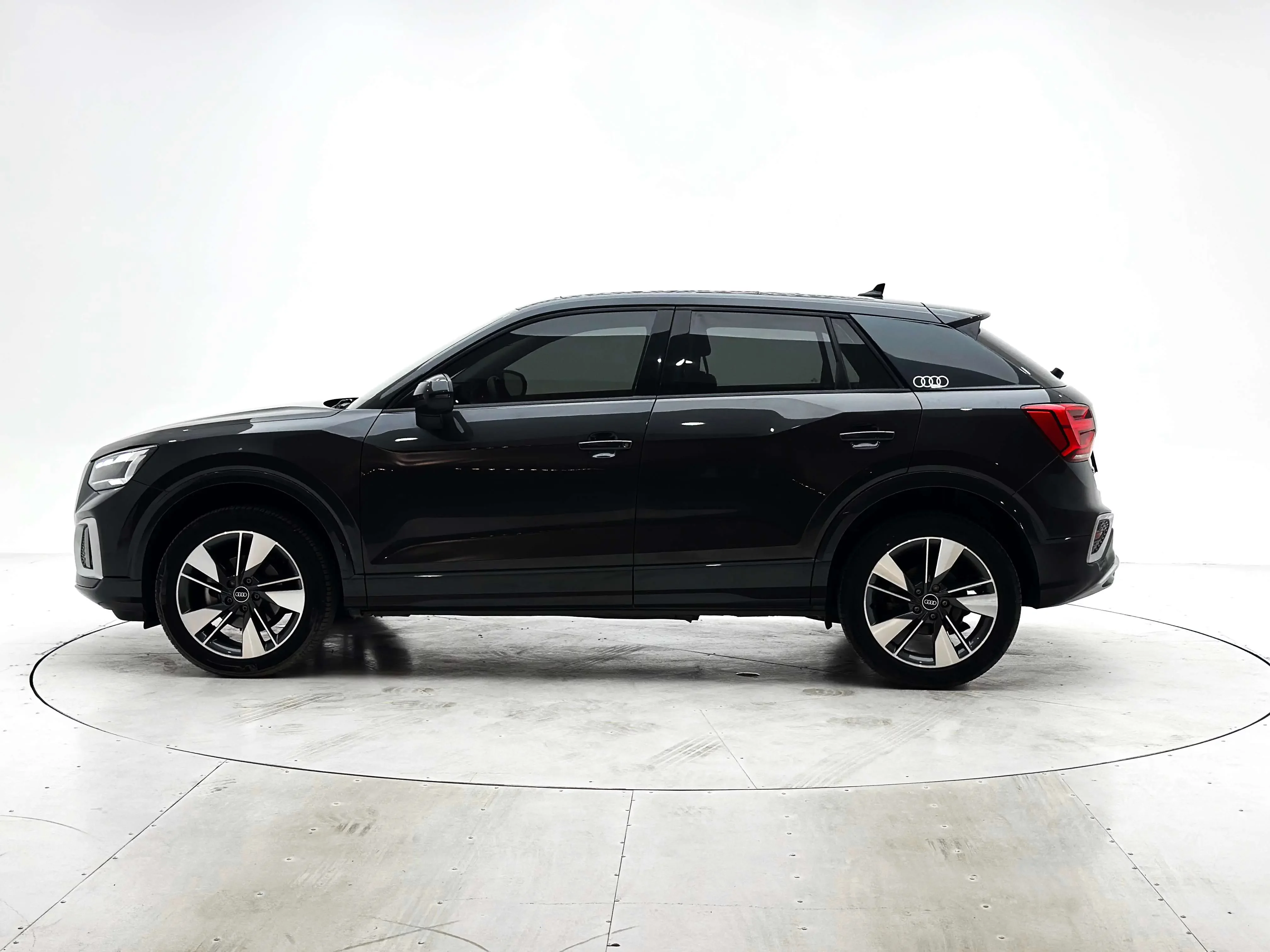 Audi Q2L