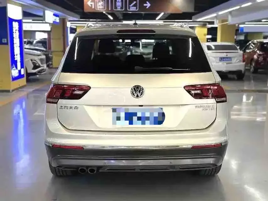 Volkswagen Tiguan L