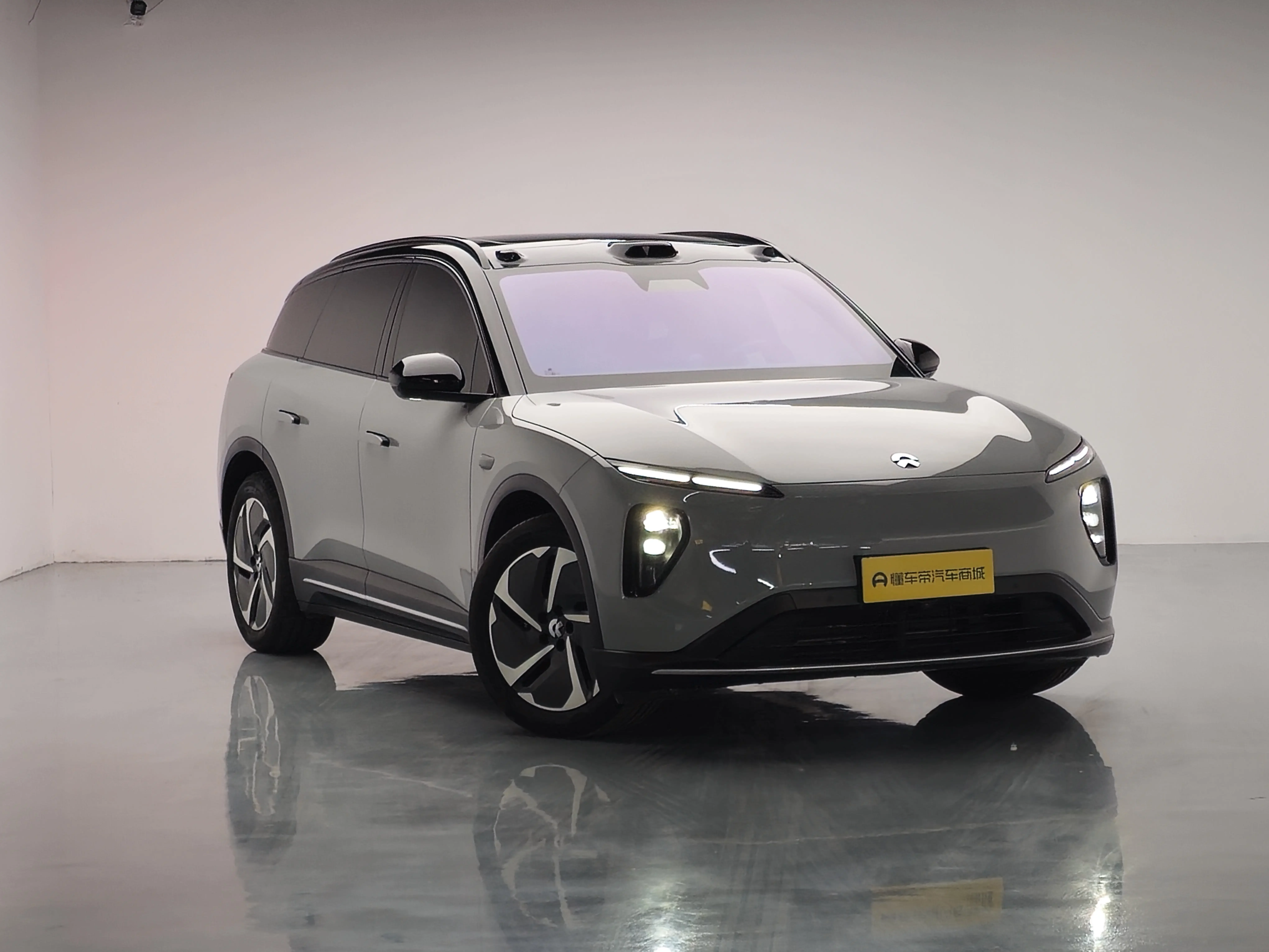 NIO ES6