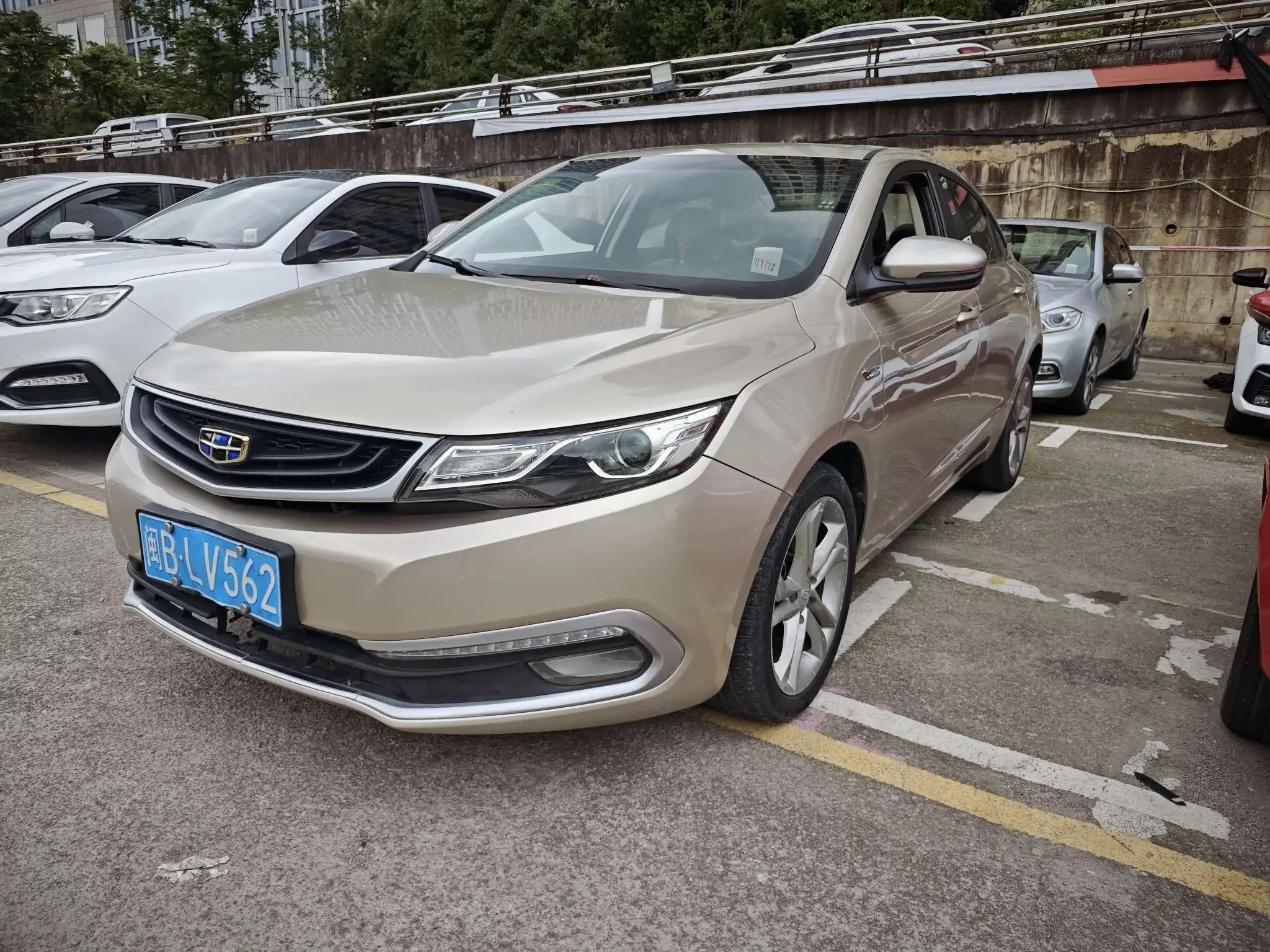 Geely Emgrand GL