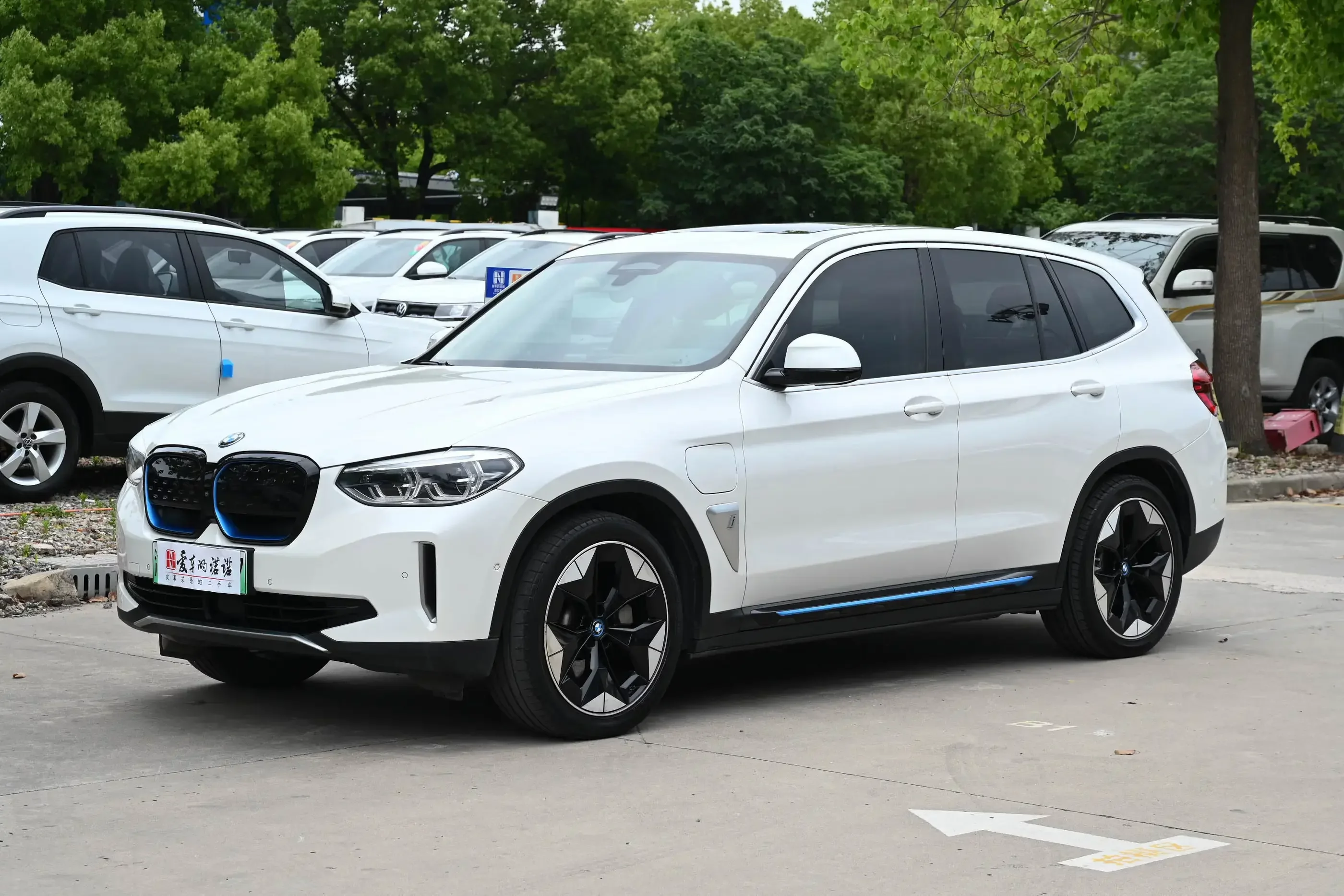 BMW iX3