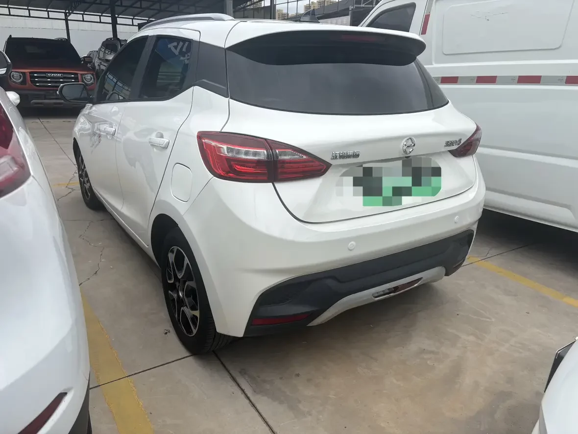 Jiangling Yizhi EV3