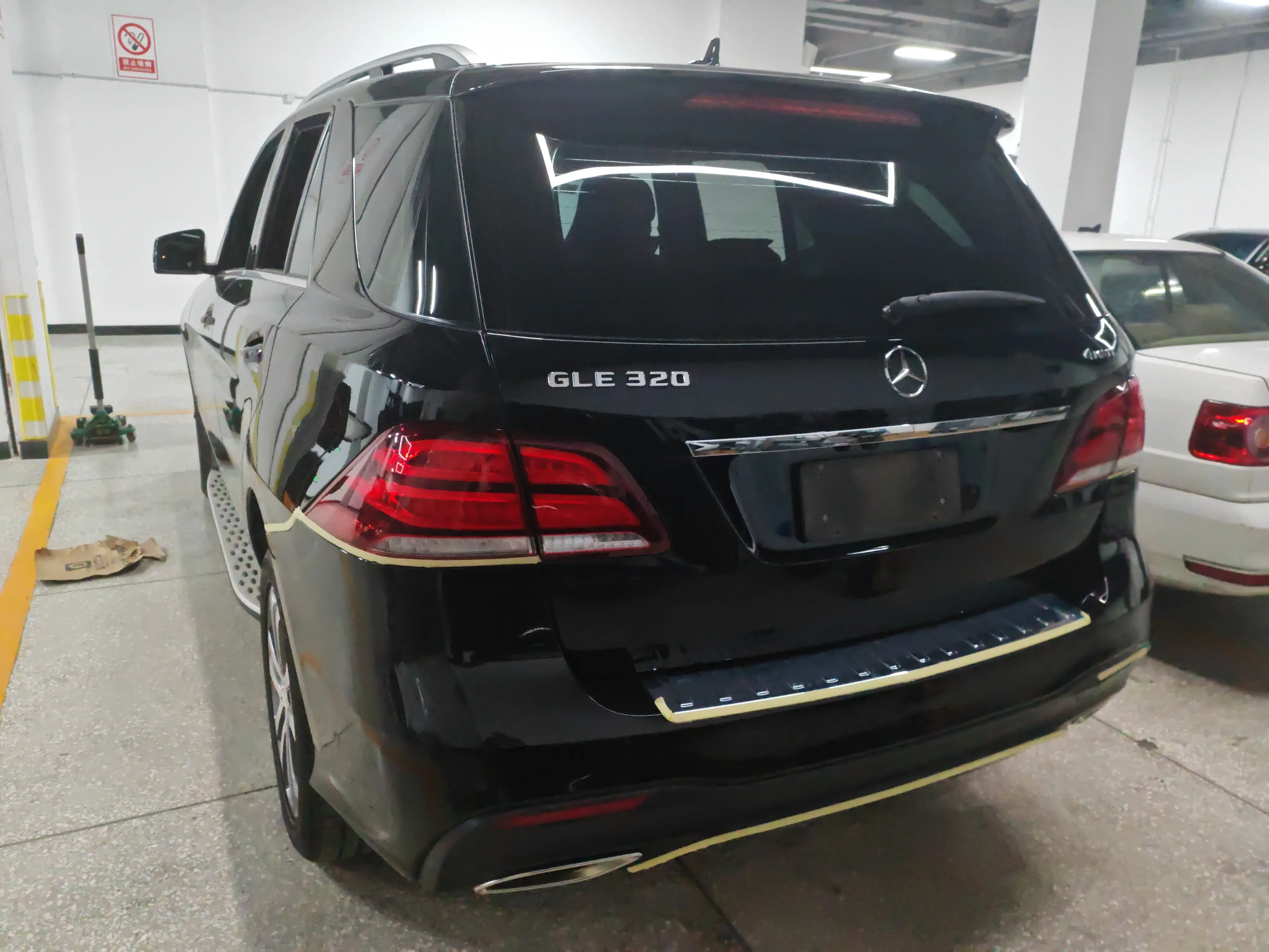 Mercedes-Benz GLE (Imported)