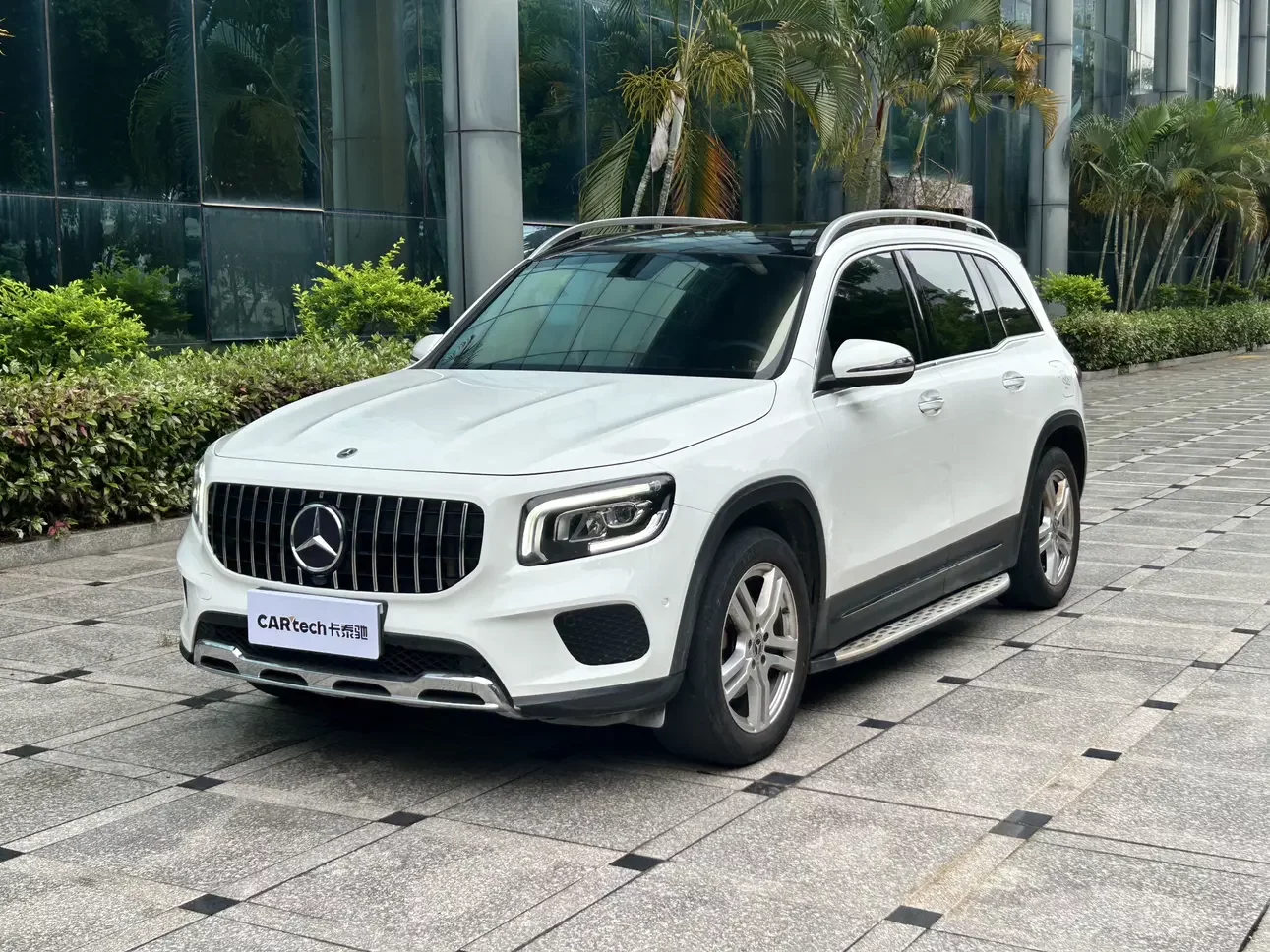 Mercedes-Benz GLB