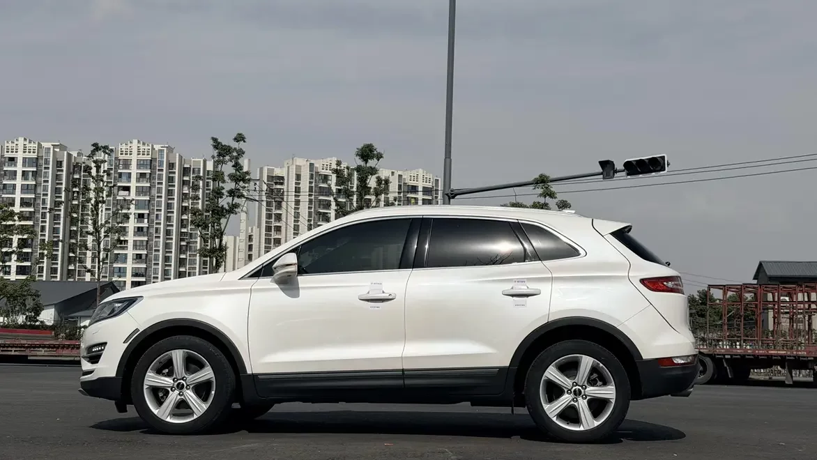 Lincoln MKC