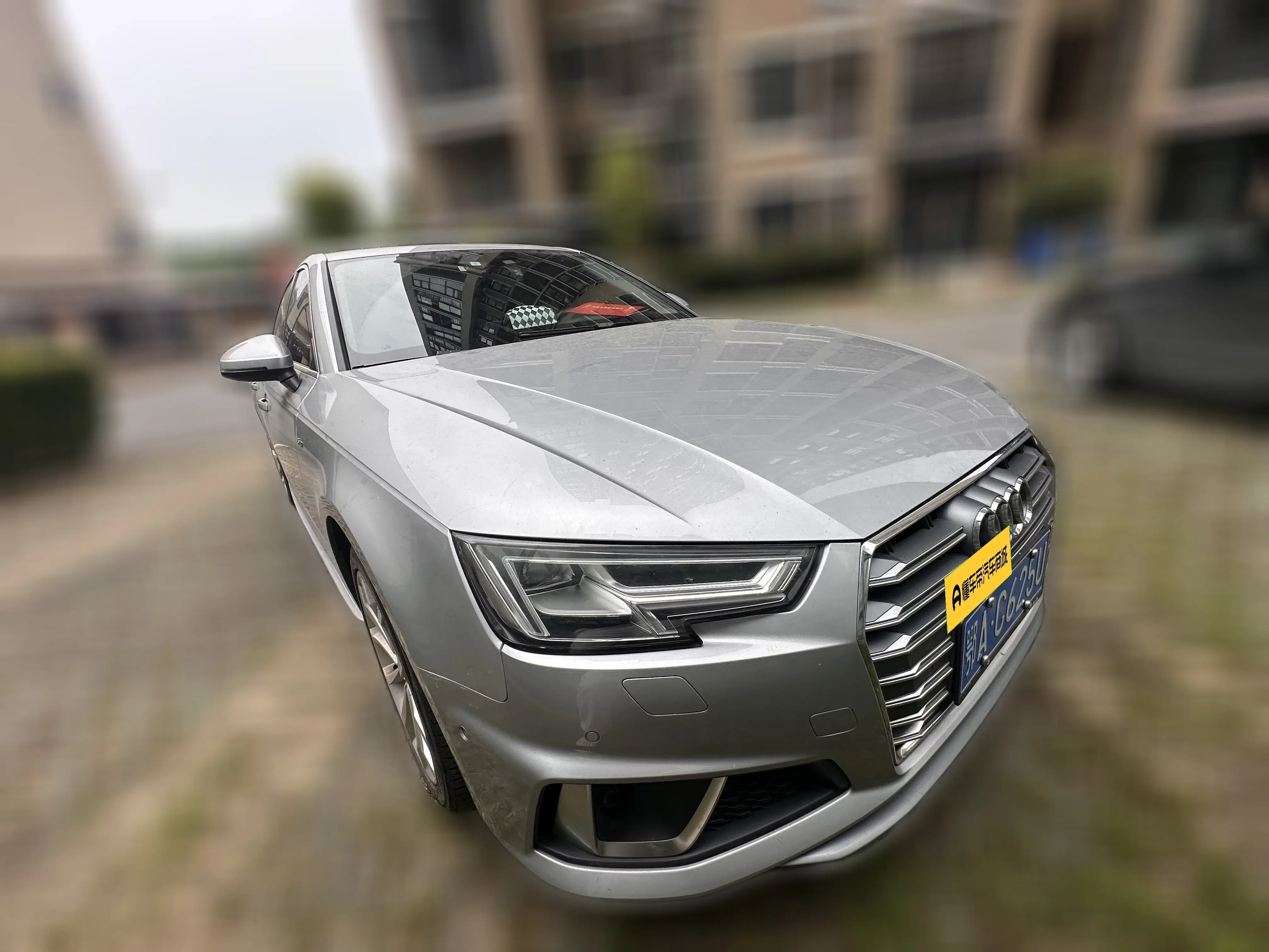 Audi A4L