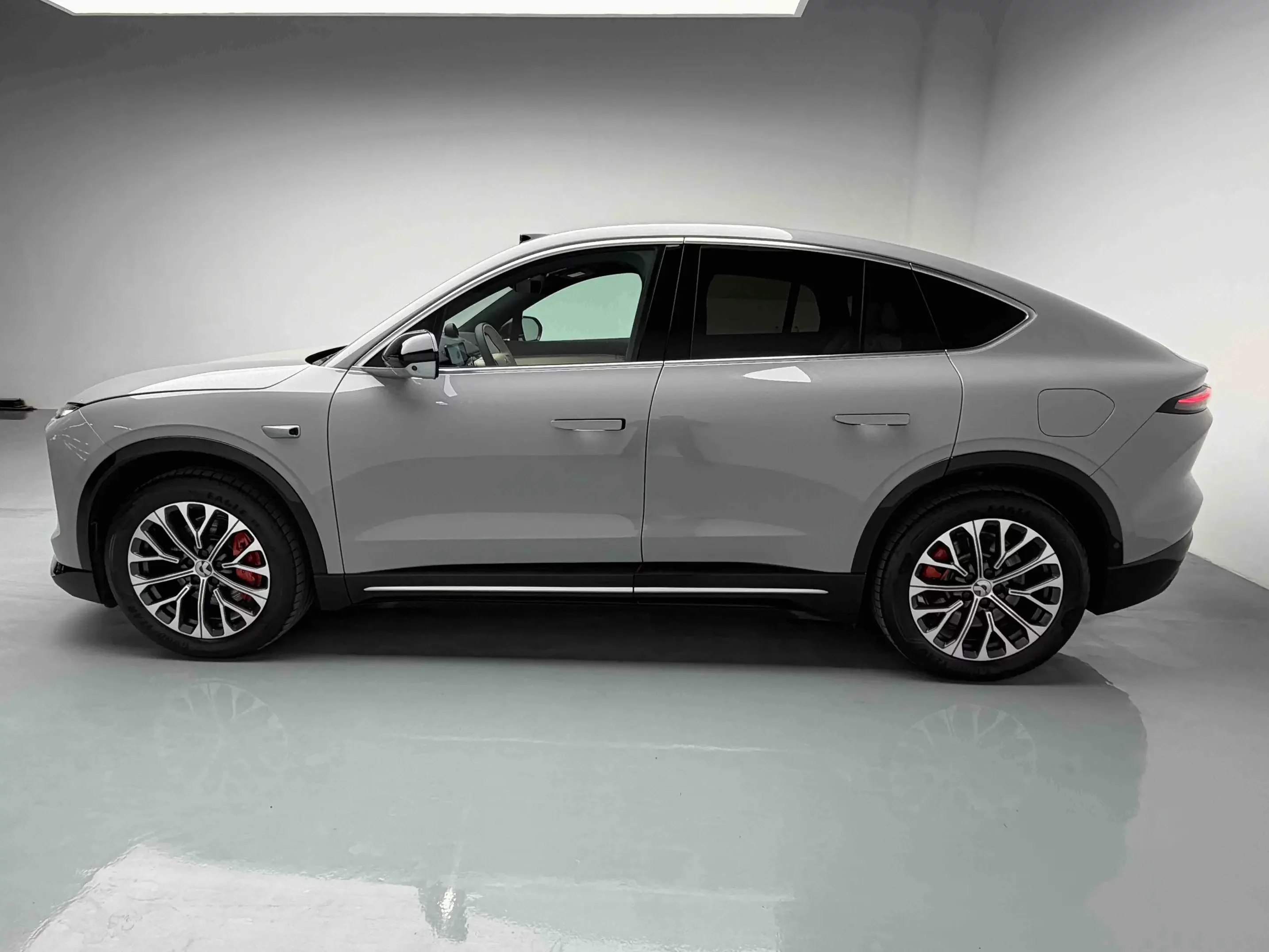 NIO EC6