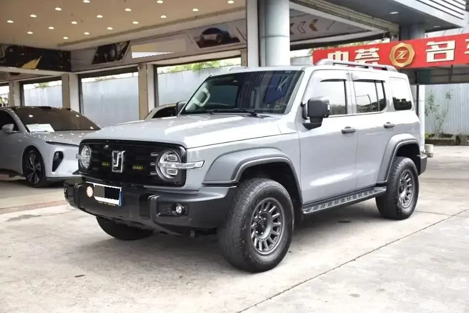 Tank 300