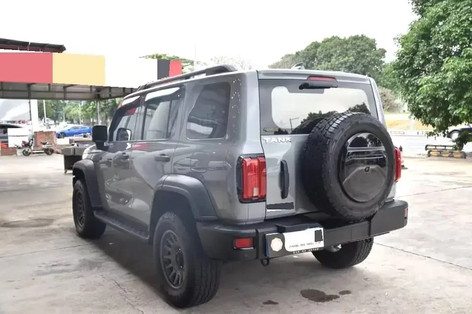 Tank 300