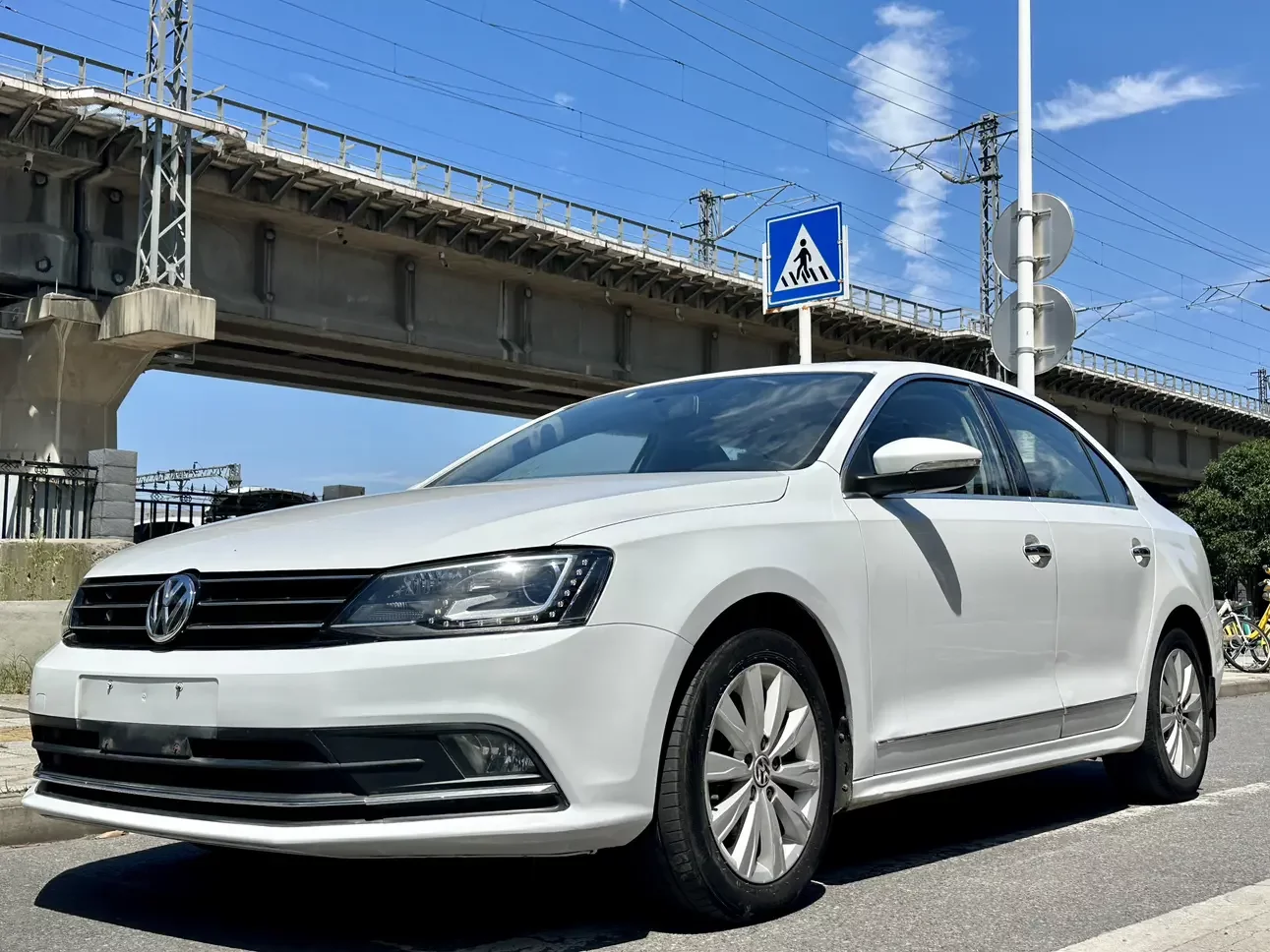 Volkswagen Sagitar