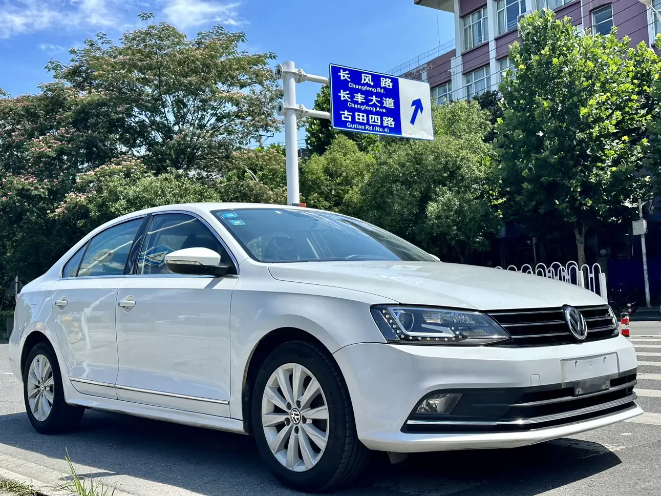 Volkswagen Sagitar