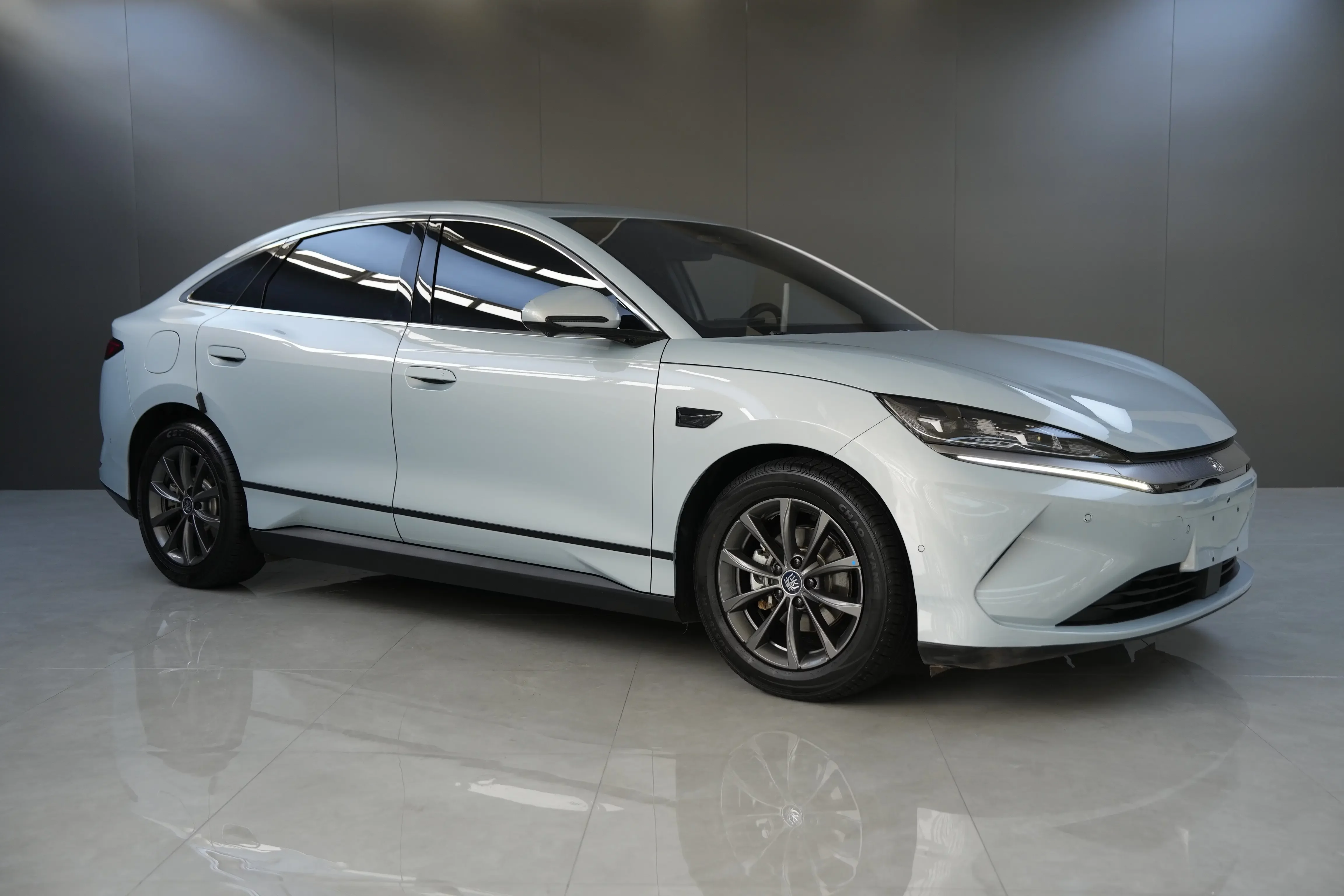 BYD Qin L EV