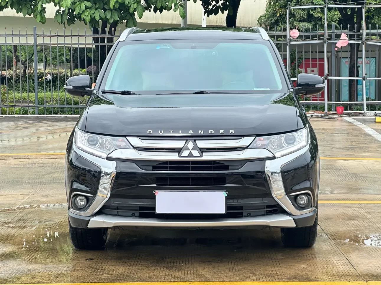 Mitsubishi Outlander  из Китая