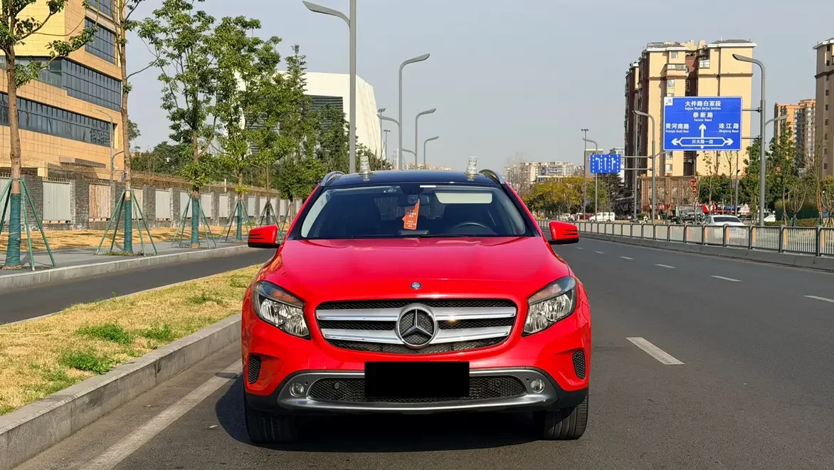 Mercedes-Benz GLA