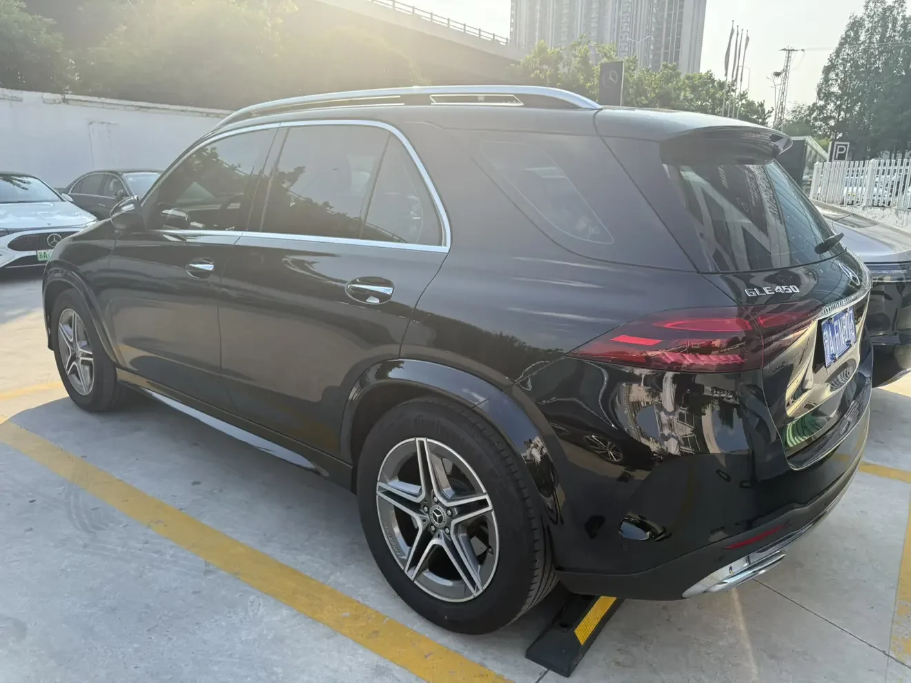 Mercedes-Benz GLE (Imported)