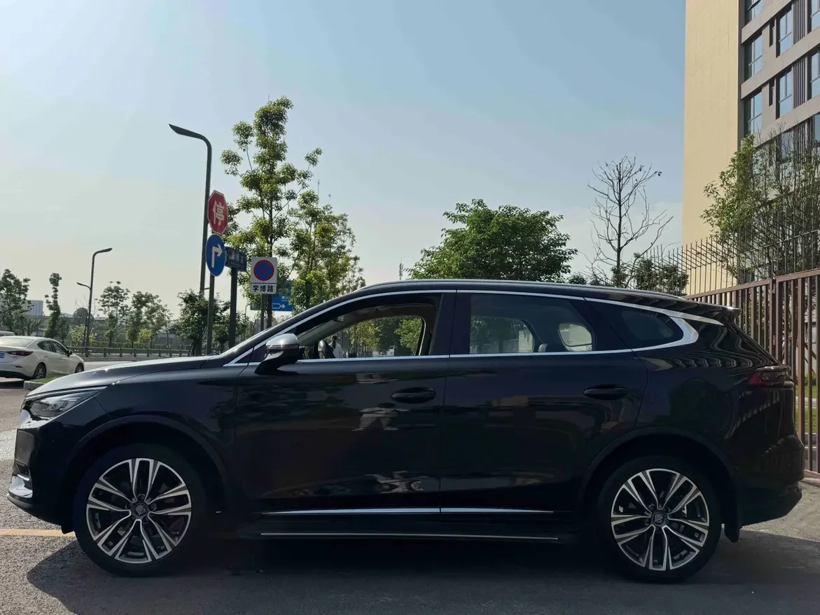BYD Tang