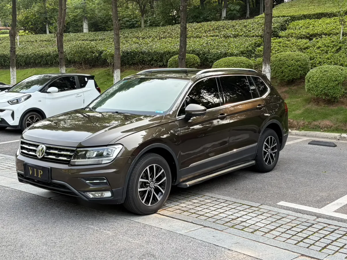Volkswagen Tiguan L