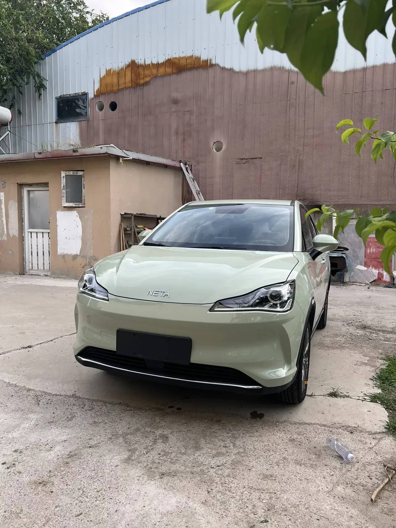 NETA Nezha V