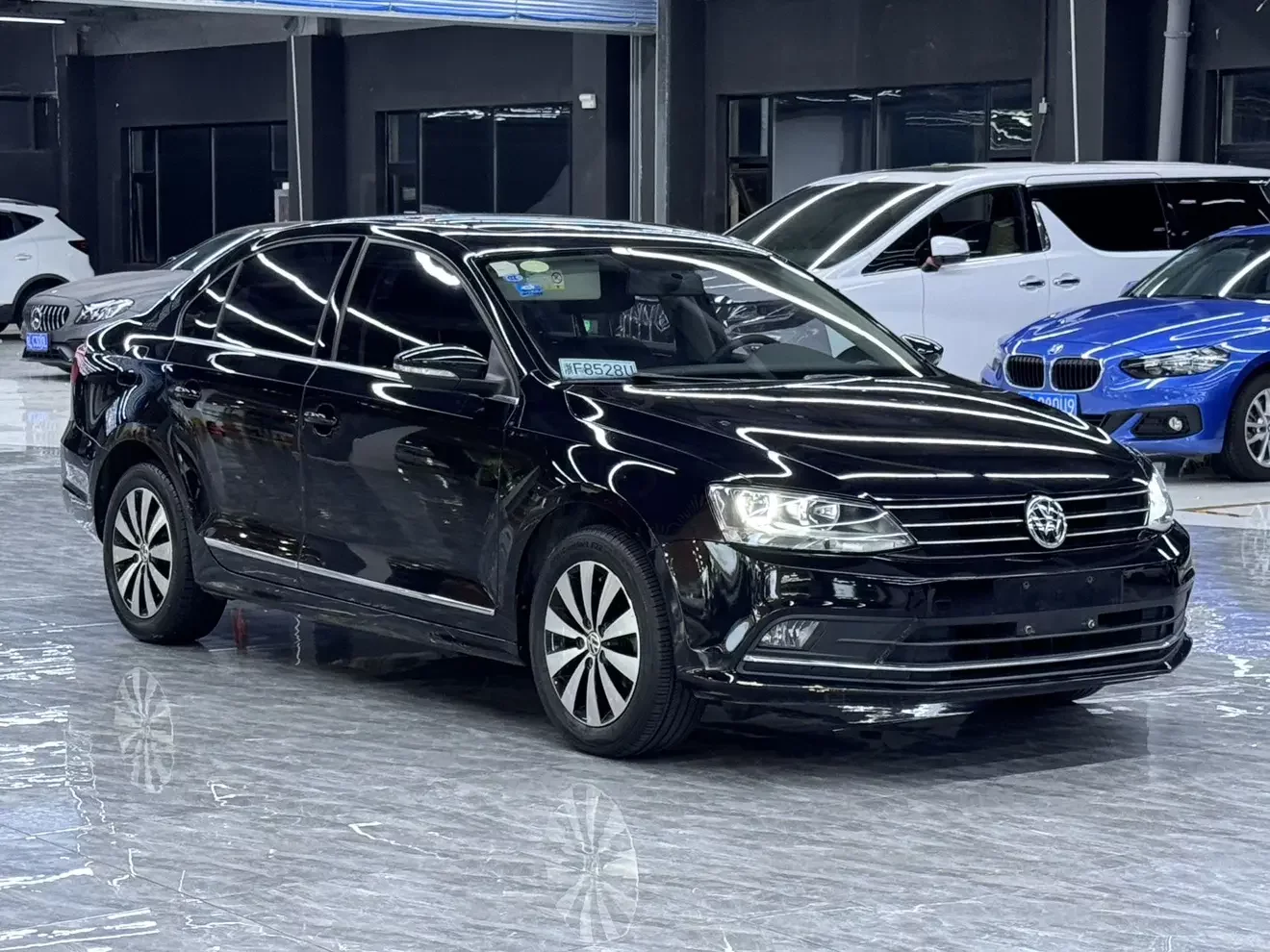 Volkswagen Sagitar