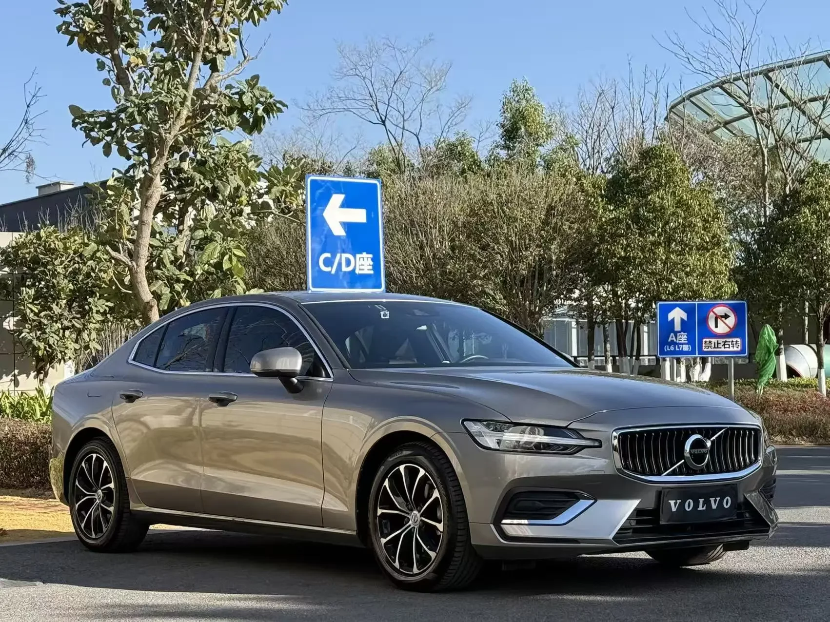 Volvo S60